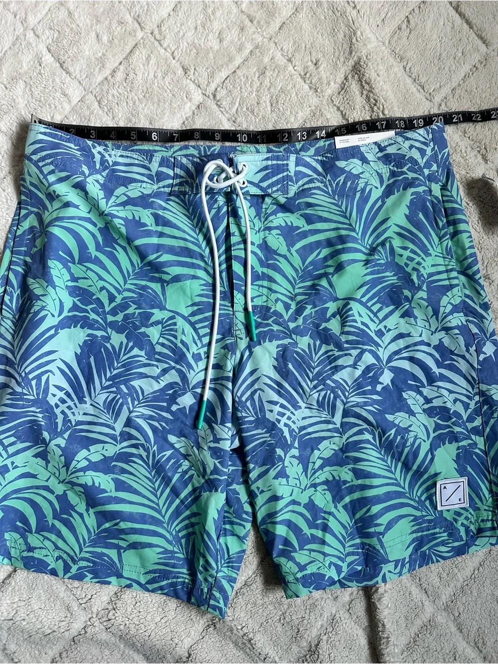 American Eagle | Blue and Green Palm Tree Print Boardshorts | Size Extra Large